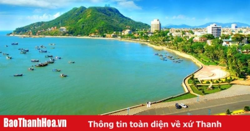 Một khách sạn 5 sao với kiến trúc hiện đại nhìn ra Bãi Trước Vũng Tàu, có hồ bơi vô cực và ban công view biển